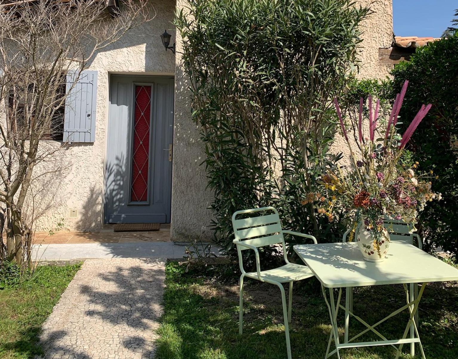 Gite La Loge 142 Route De Carpentras 84210 Venasque Exterior photo
